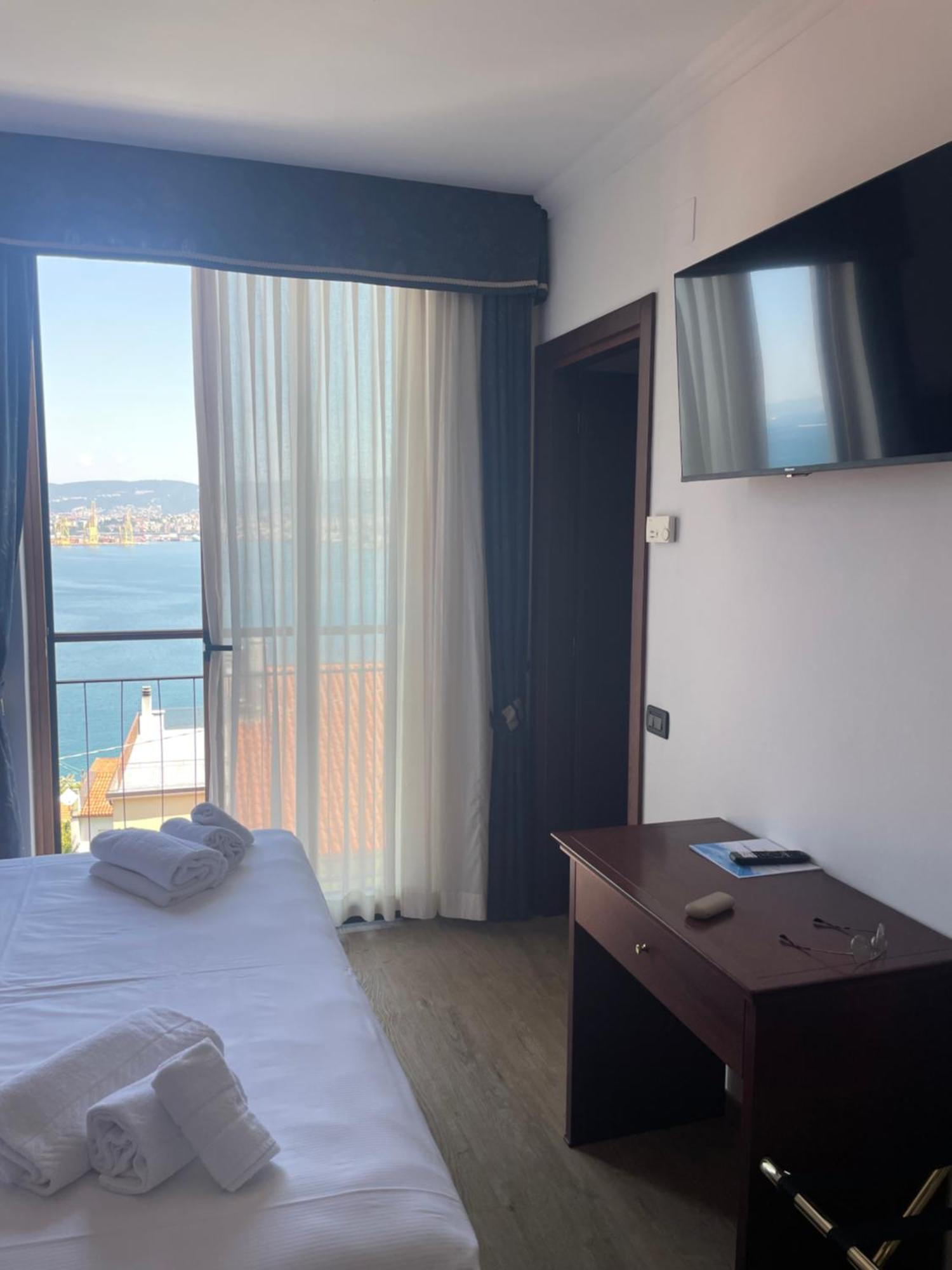 Panorama Hotel Múggia Buitenkant foto
